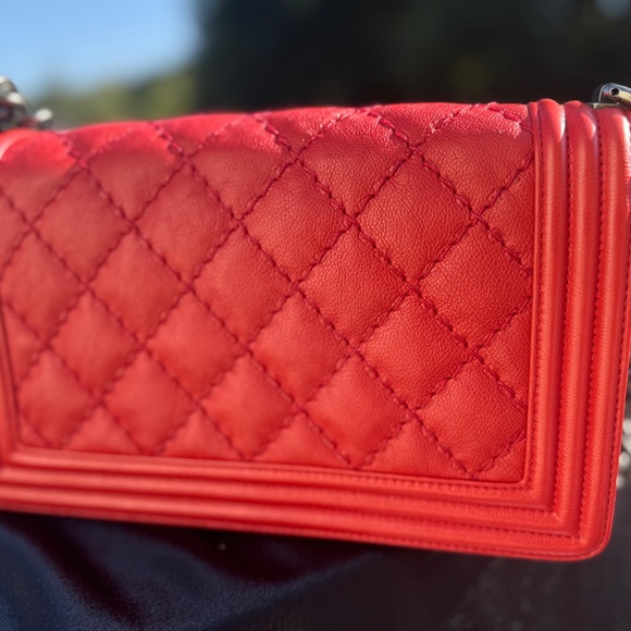 Fiery Red Caviar Leather with Ruthenium Hardware- Chanel Medium Boy Bag - Picture 2 of 10